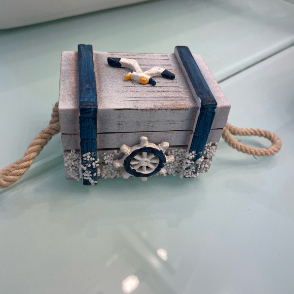 Handmade Keepsake / Jewelry Box - Picture 1 of 13